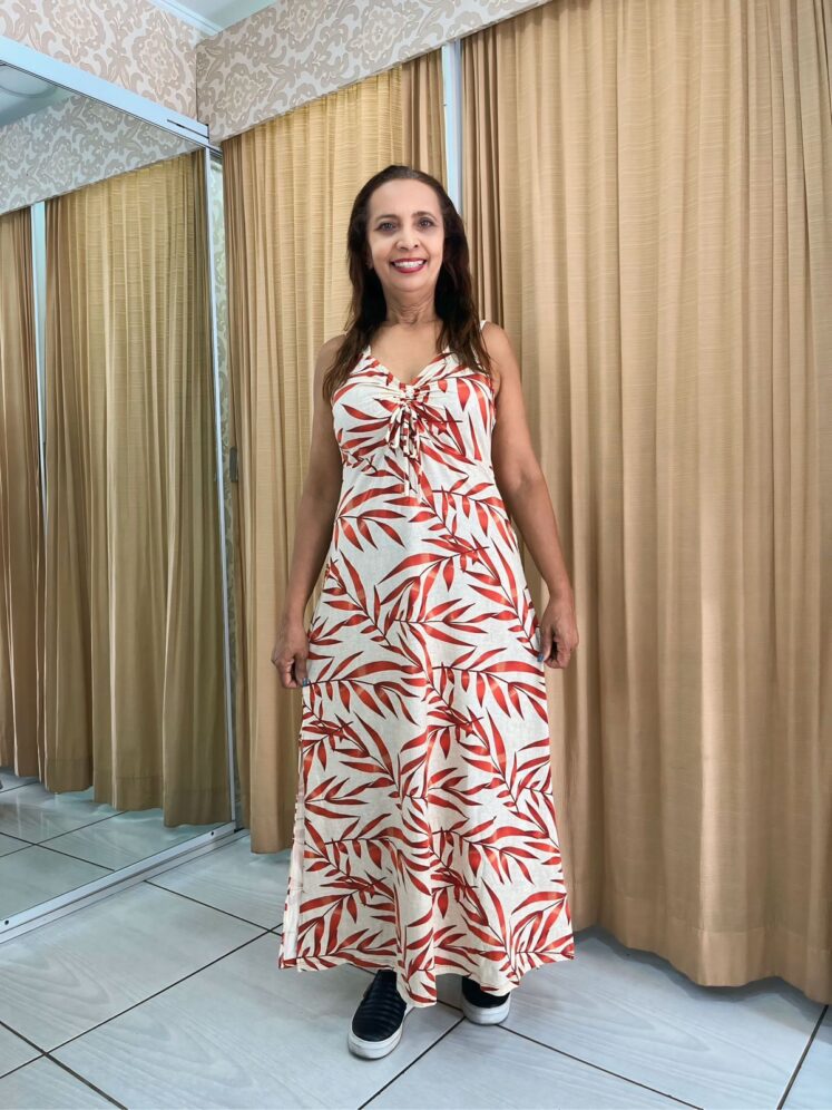 Vestido longo plus size estampado