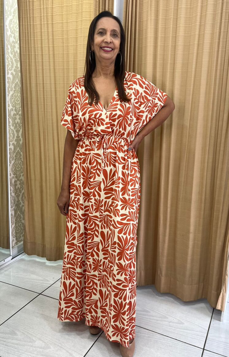 Vestido longo plus size