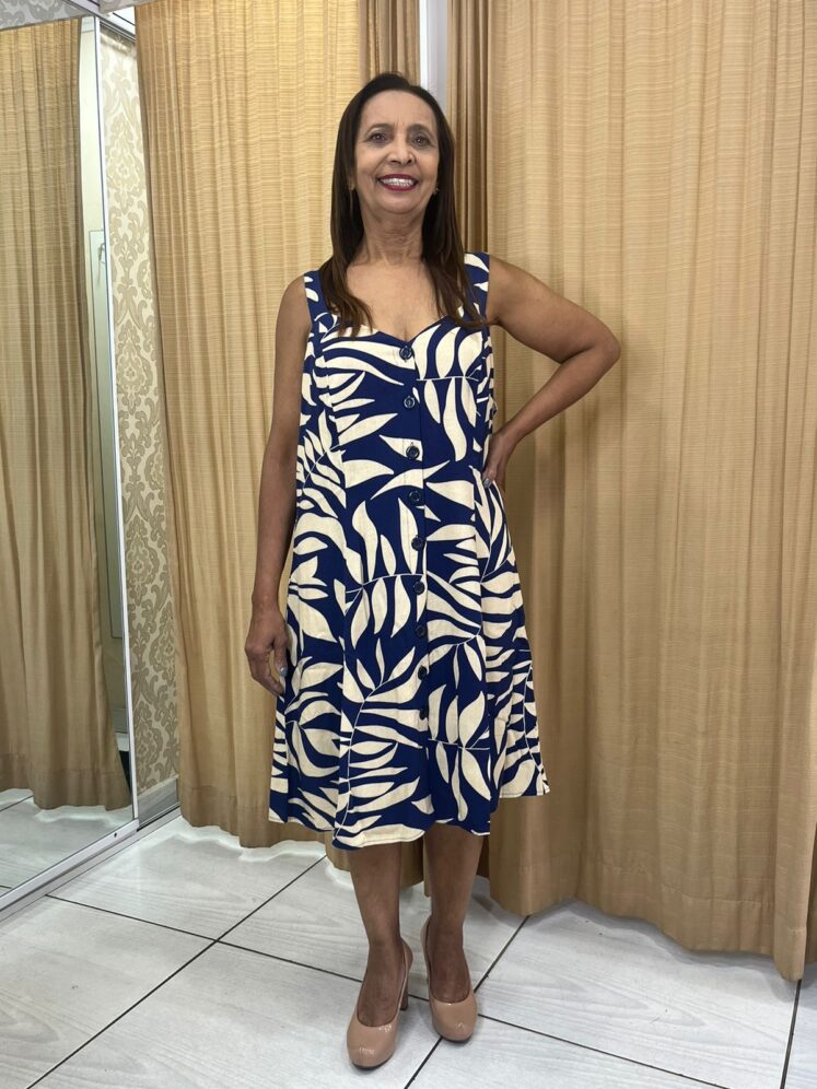 Vestido Plus Size Regata com Botões Frontais - Image 2